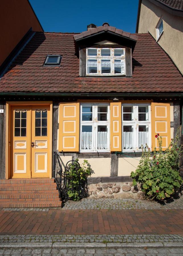 Historisches Fischerhaeuschen Ribnitz-Damgarten Exterior foto